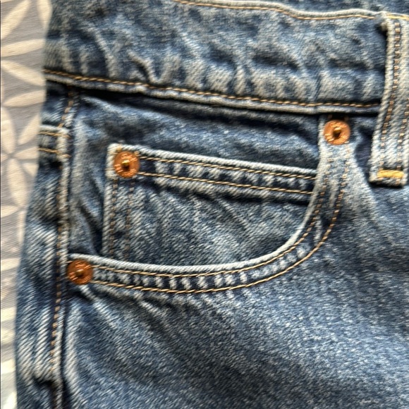Bundle of 2 GAP Denim Shorts Size 27! - Picture 5 of 15